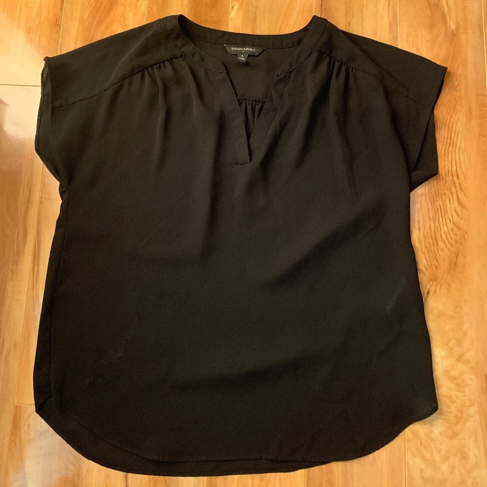 Black banana republic top